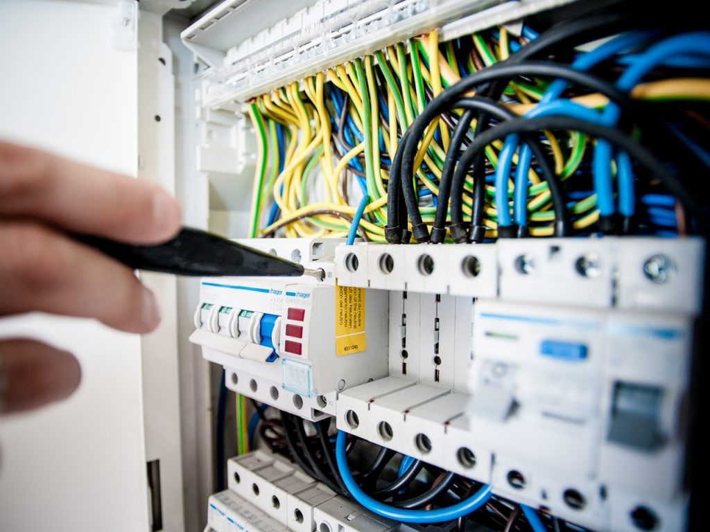 Services Electric Blog 02 1024x768 1